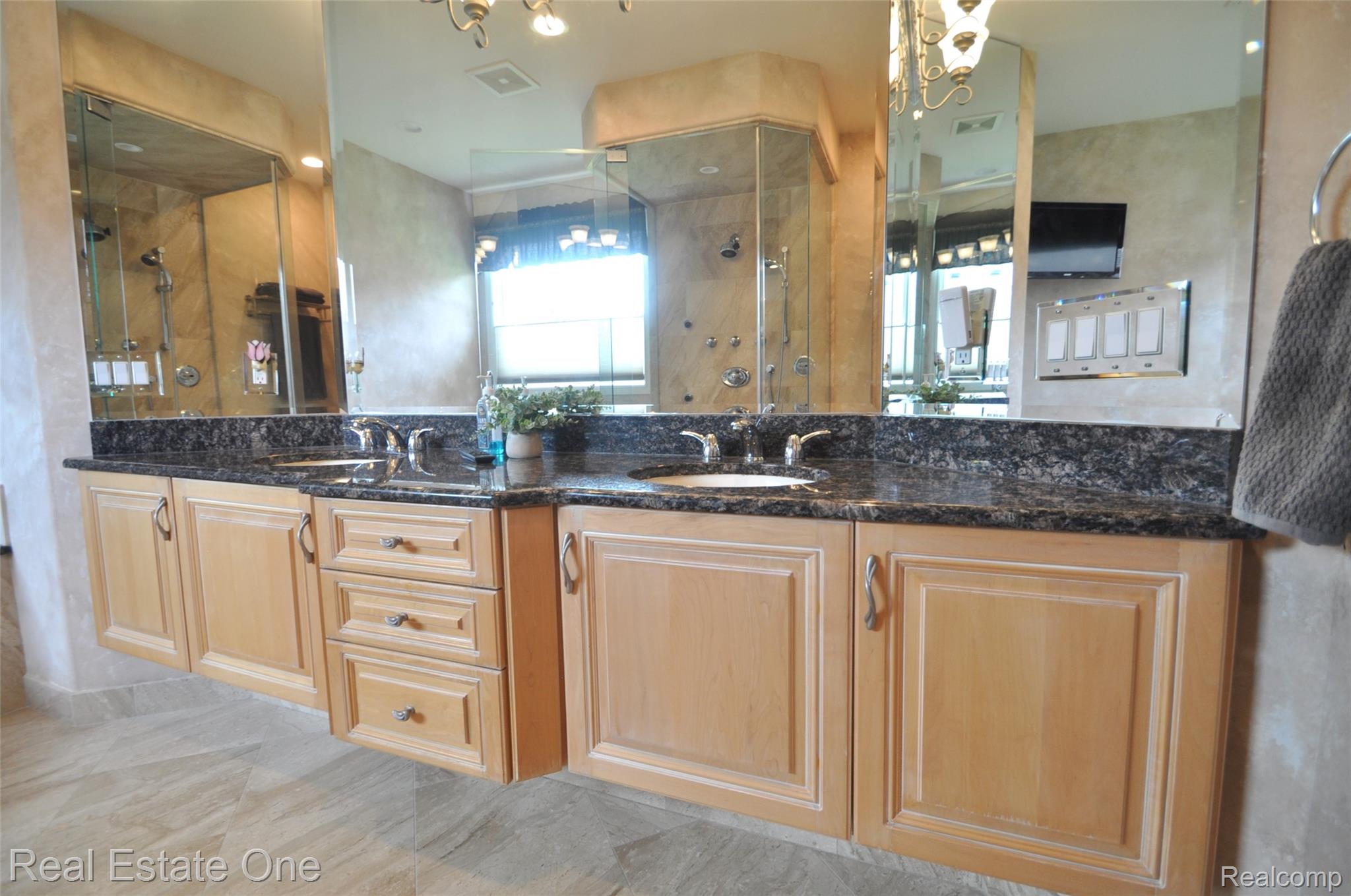 3648 W Tienken Road