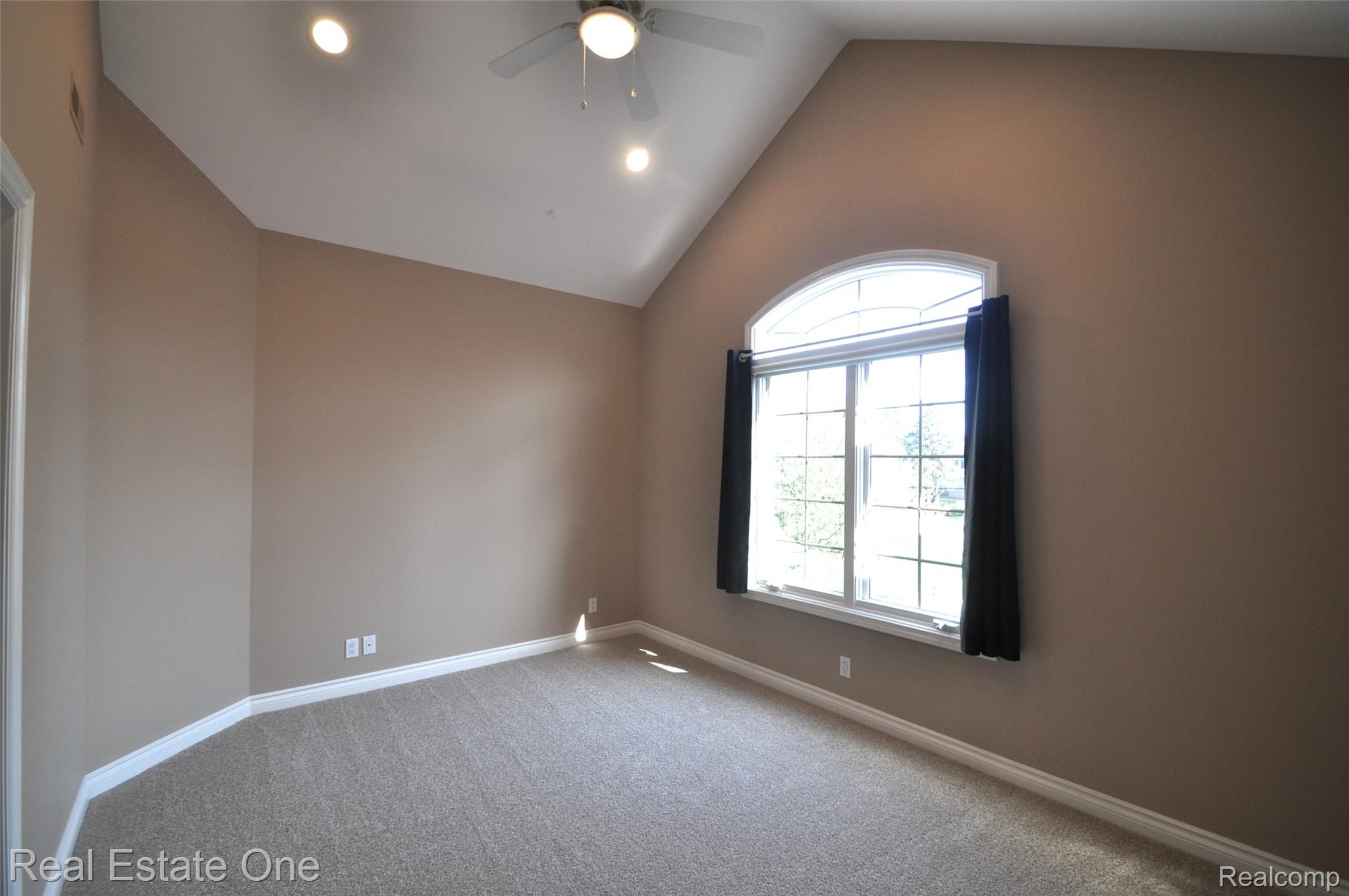 3648 W Tienken Road