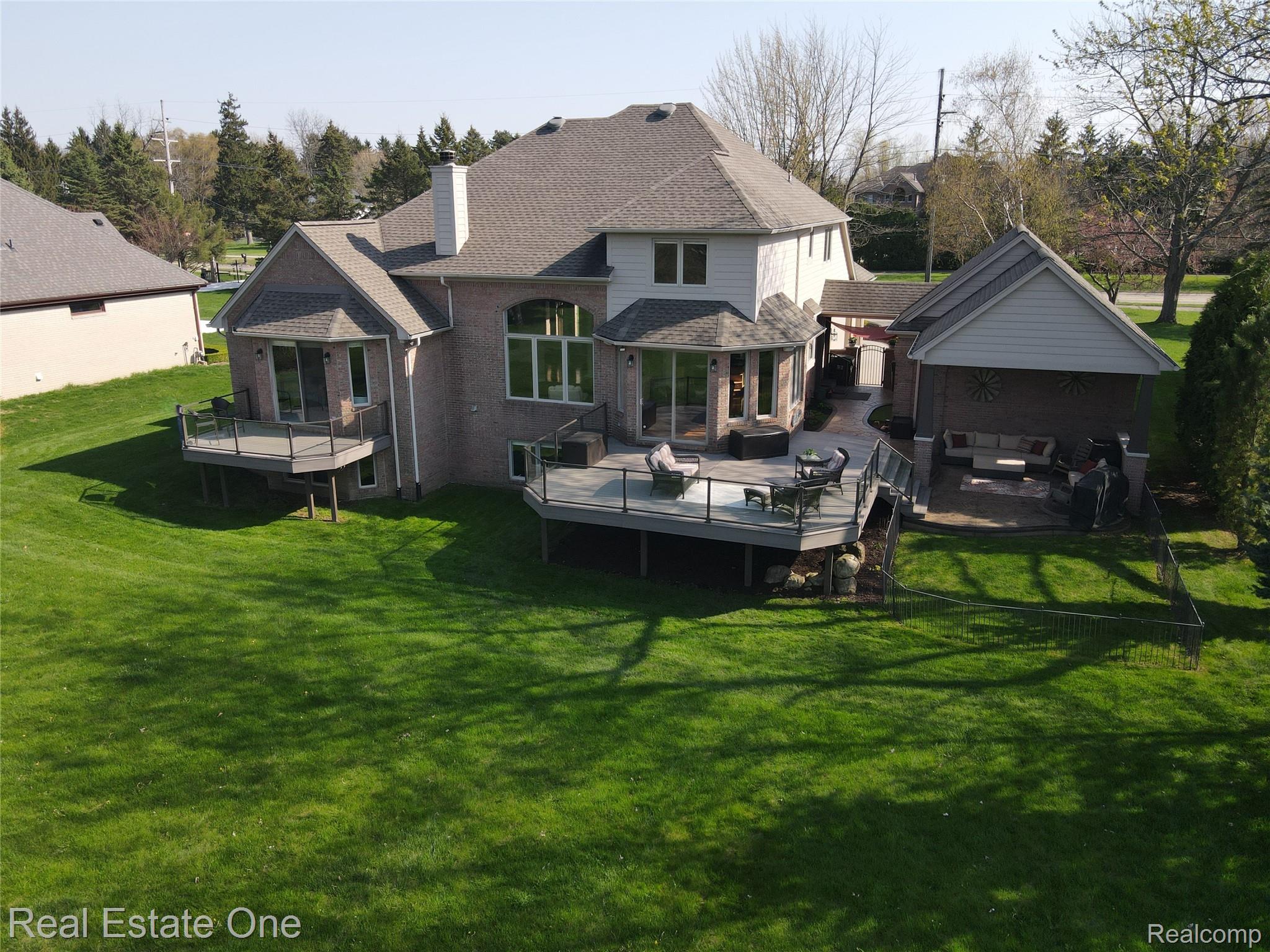 3648 W Tienken Road