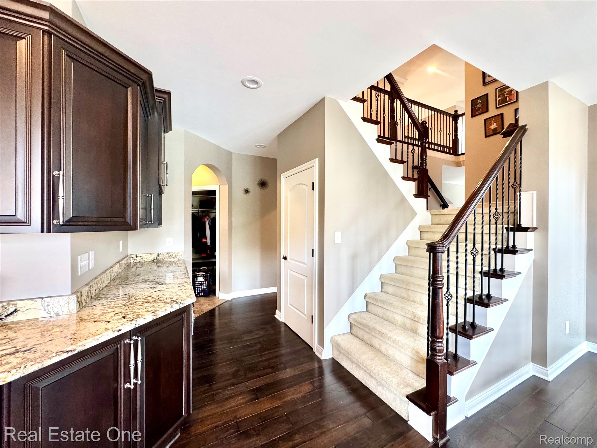 1520 Galena