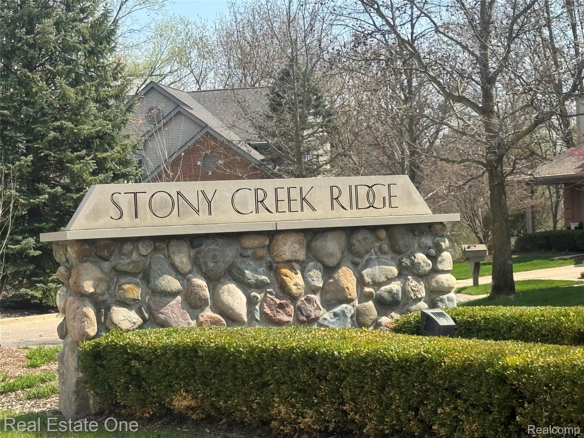 419 Roundview Drive