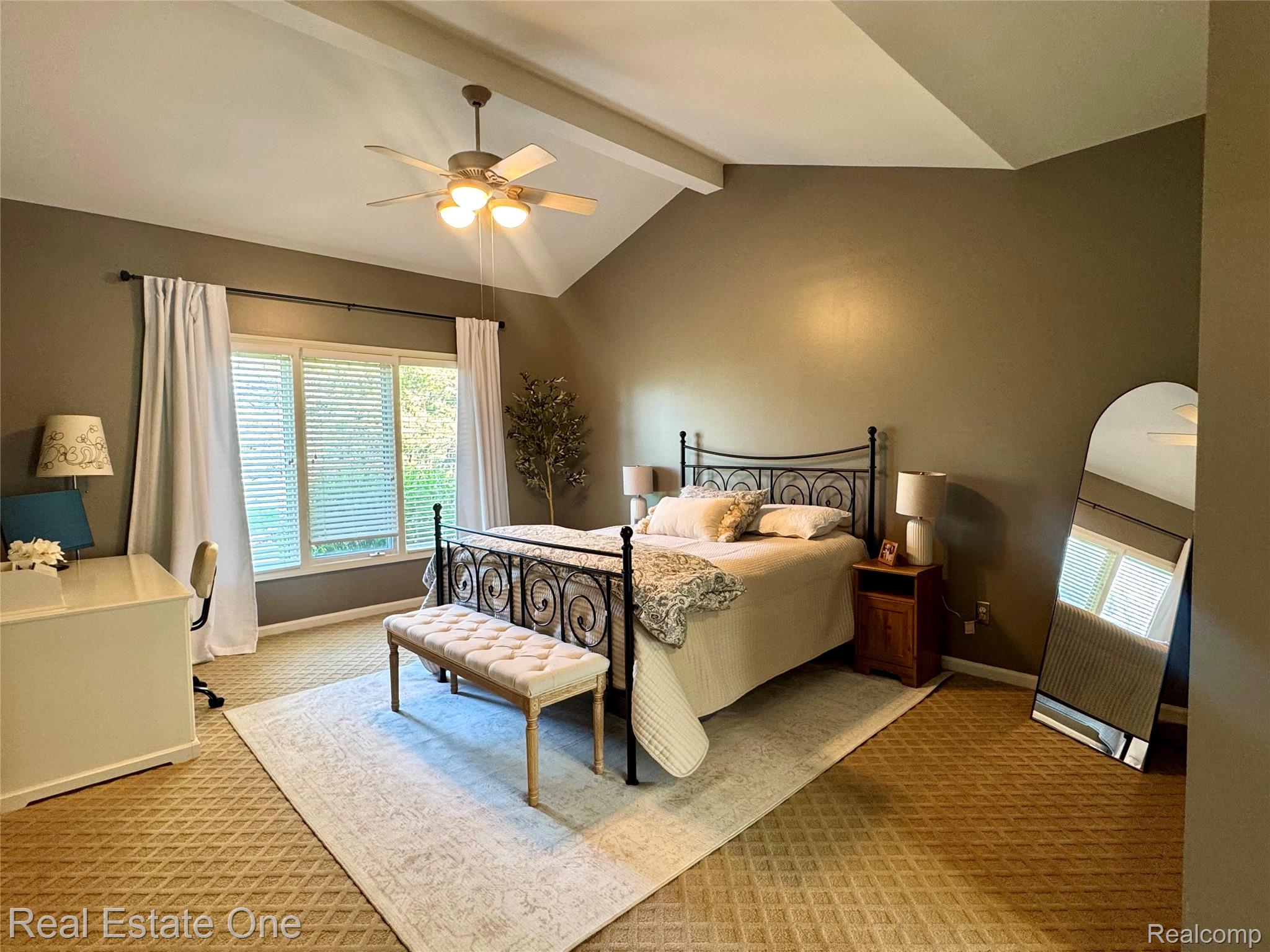 419 Roundview Drive