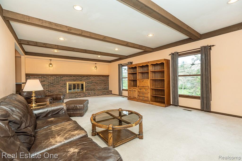 1020 Hidden Lane