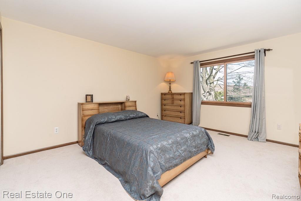1020 Hidden Lane