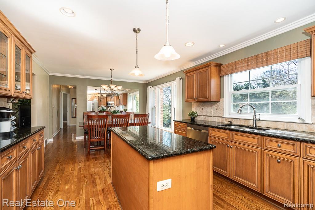 1841 Fair Oak Court