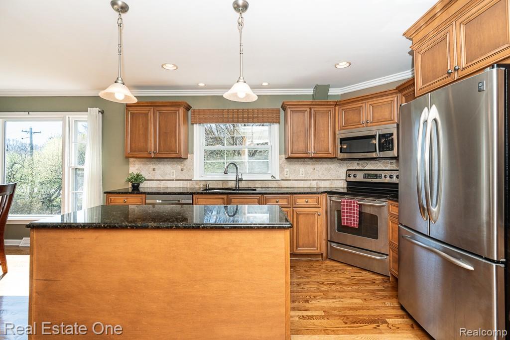1841 Fair Oak Court
