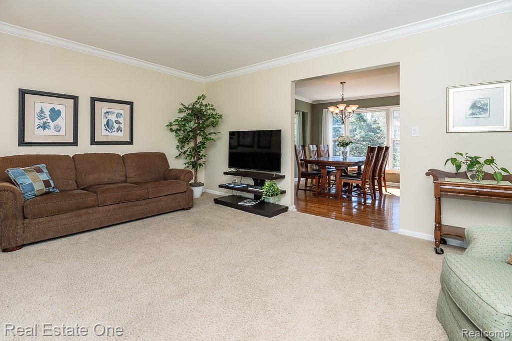 1841 Fair Oak Court