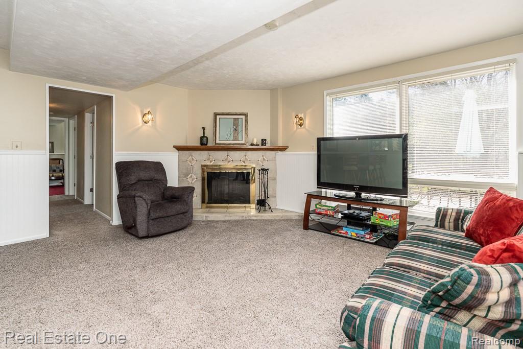 1841 Fair Oak Court