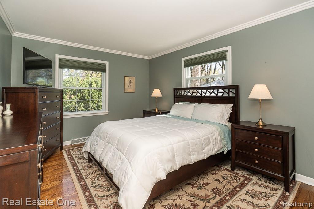1841 Fair Oak Court