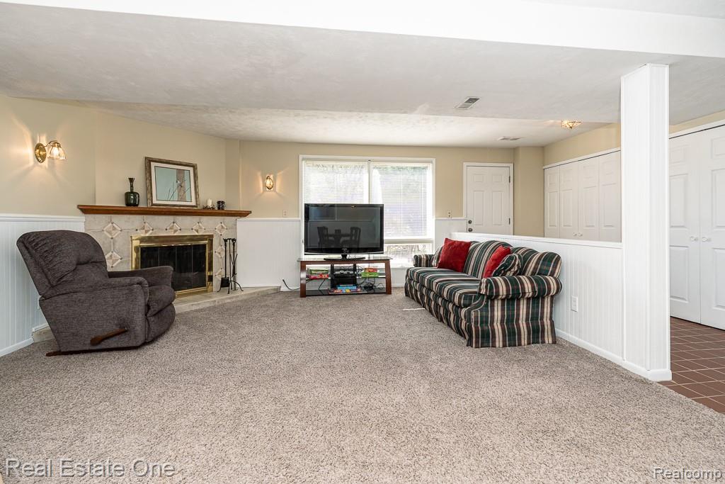 1841 Fair Oak Court