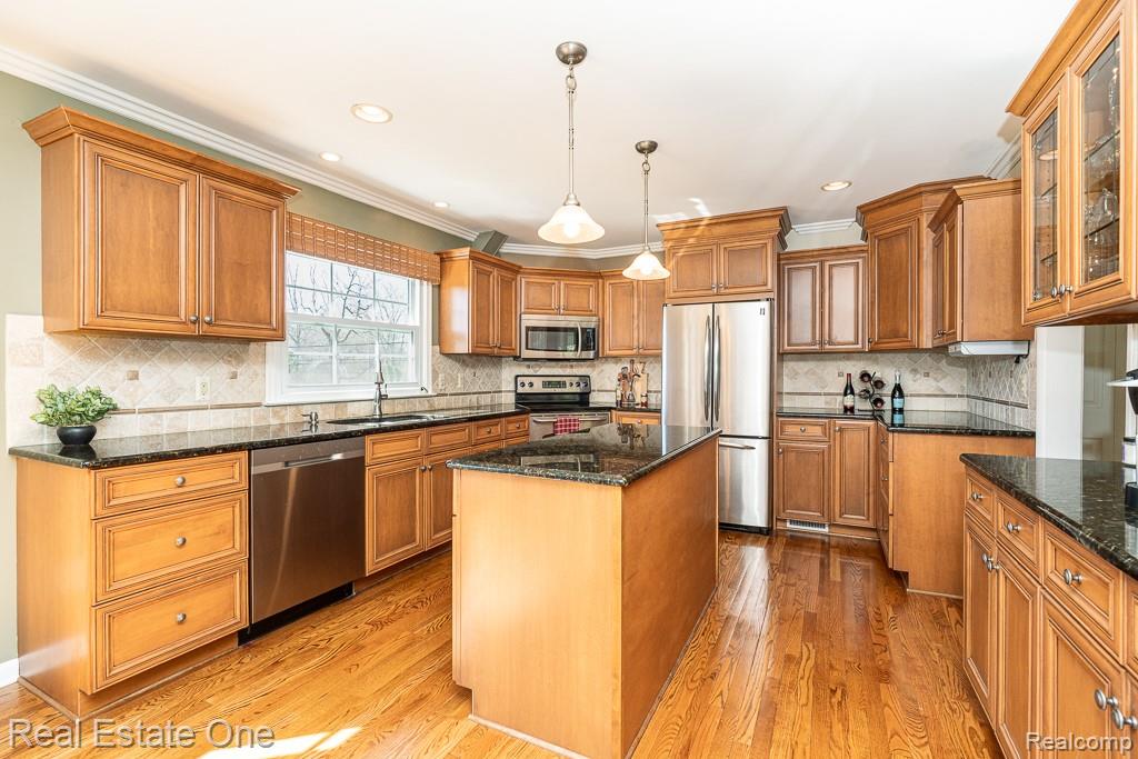 1841 Fair Oak Court