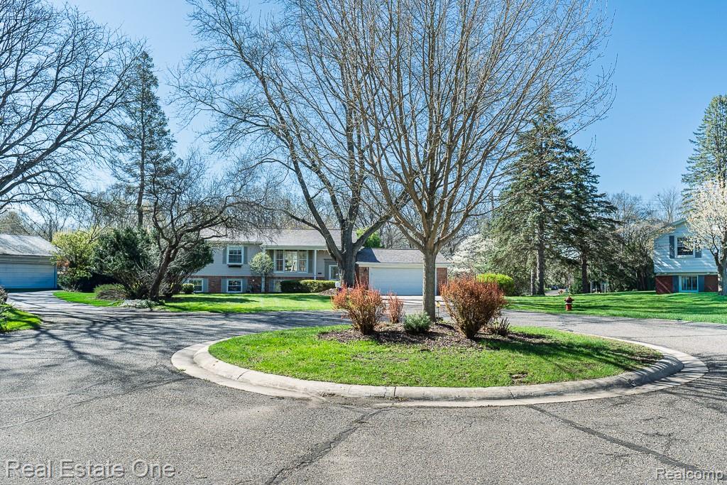 1841 Fair Oak Court