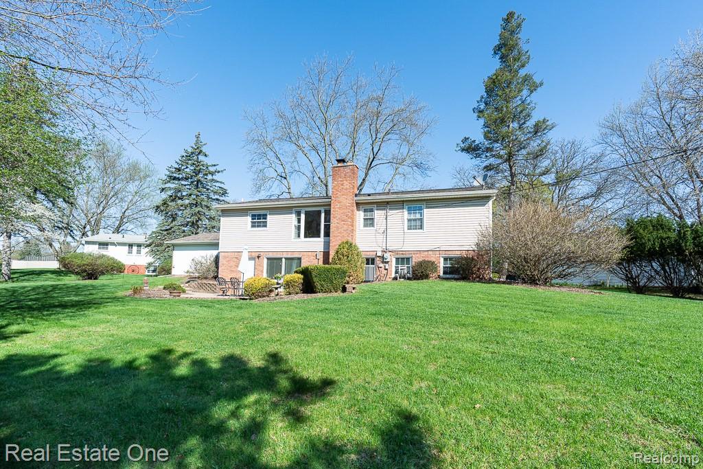 1841 Fair Oak Court
