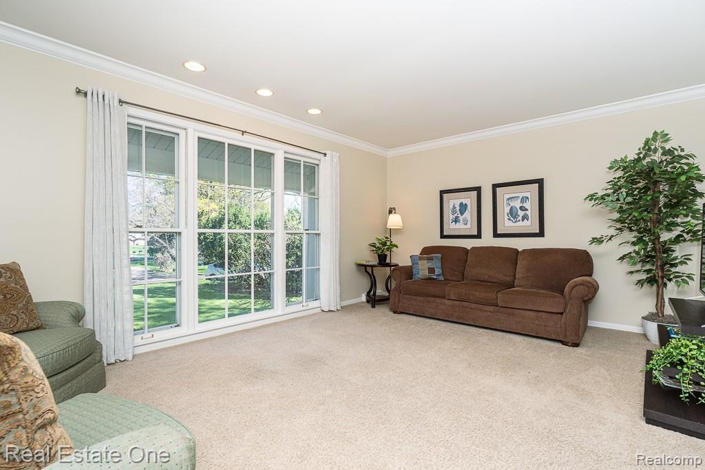 1841 Fair Oak Court