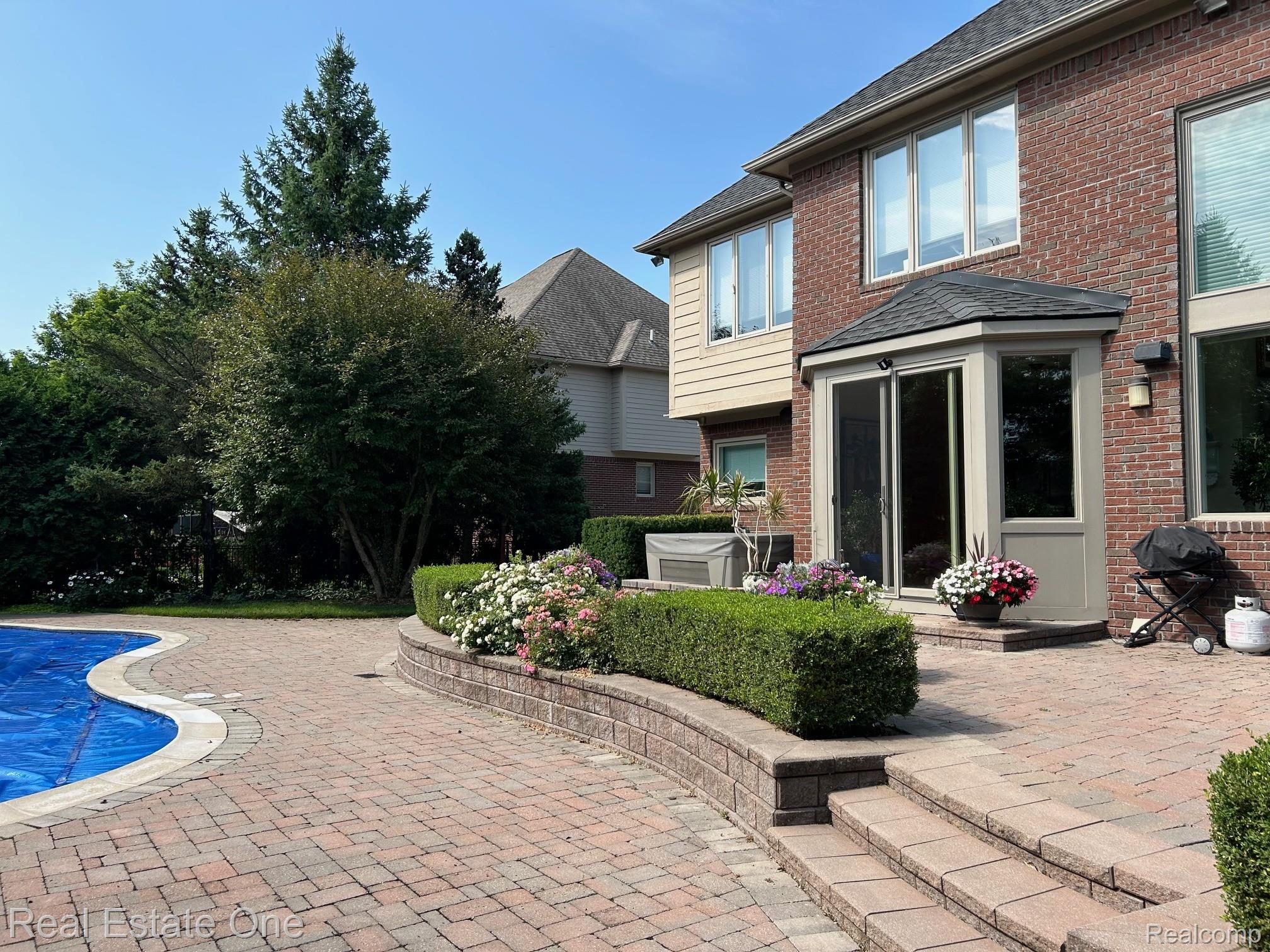 2483 Spyglass Drive