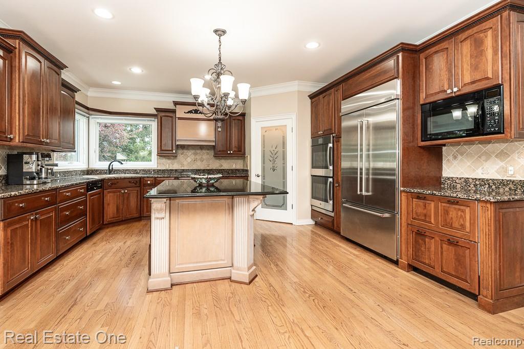 2483 Spyglass Drive
