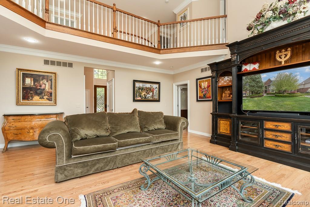2483 Spyglass Drive