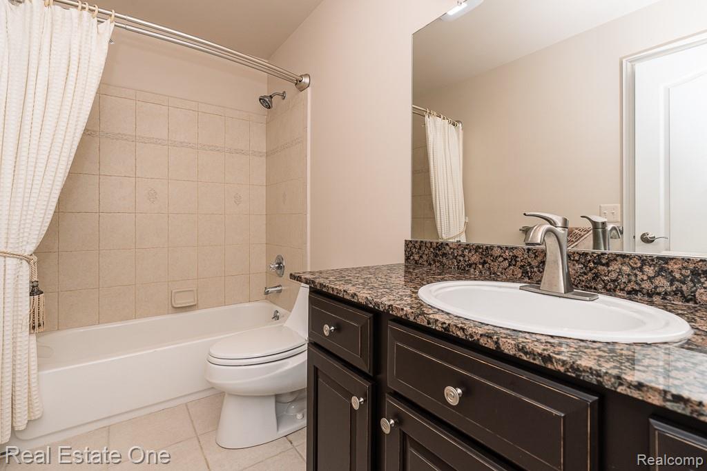 2483 Spyglass Drive
