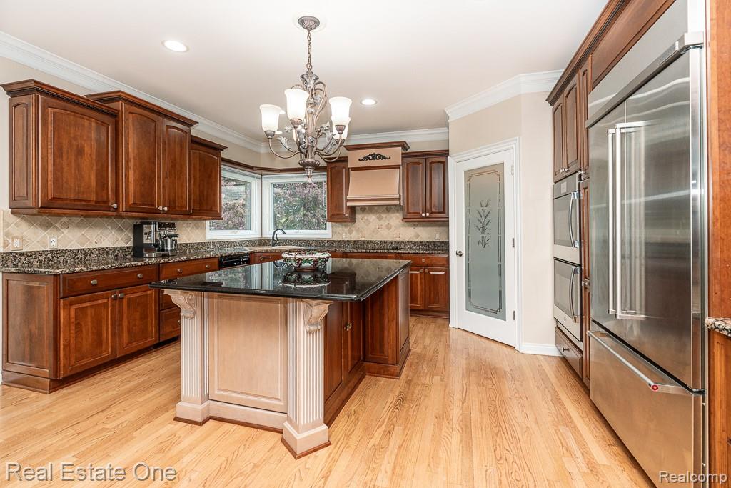 2483 Spyglass Drive