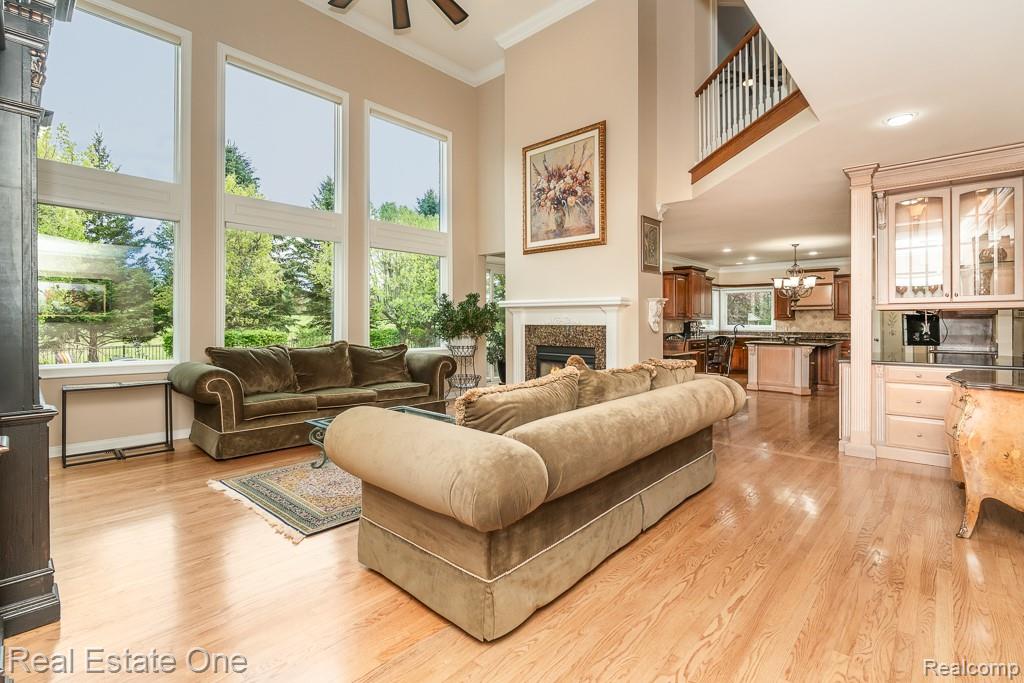 2483 Spyglass Drive