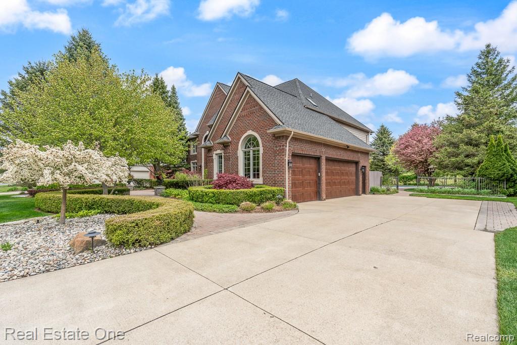 2483 Spyglass Drive