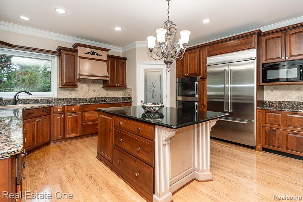2483 Spyglass Drive