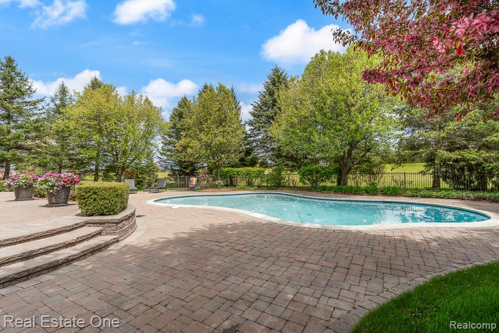 2483 Spyglass Drive