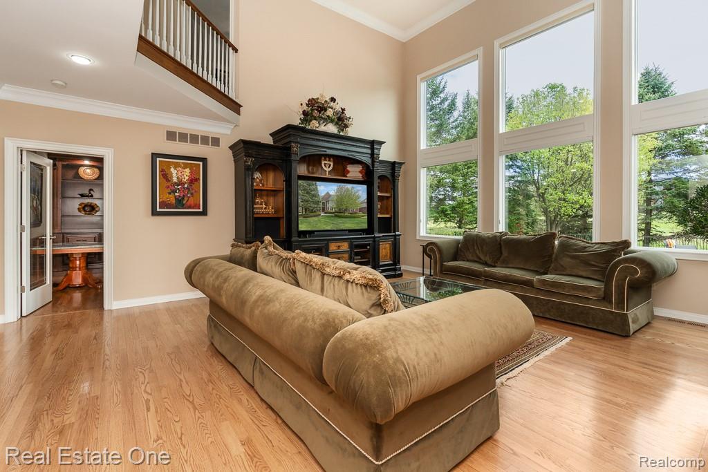 2483 Spyglass Drive