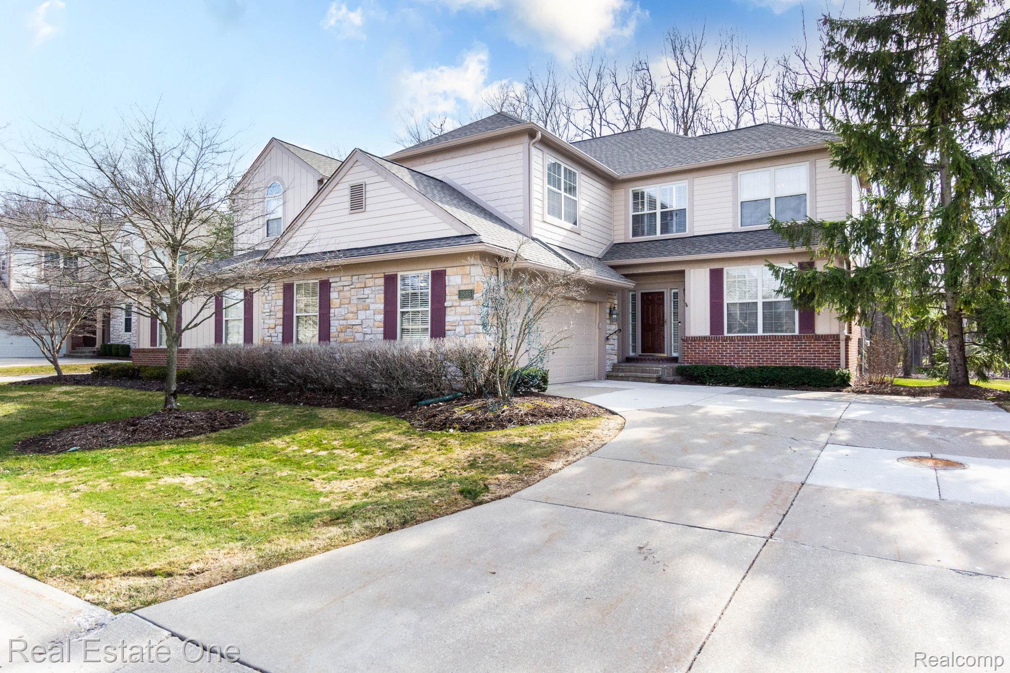 3585 Winding Brook Circle Unit: 89