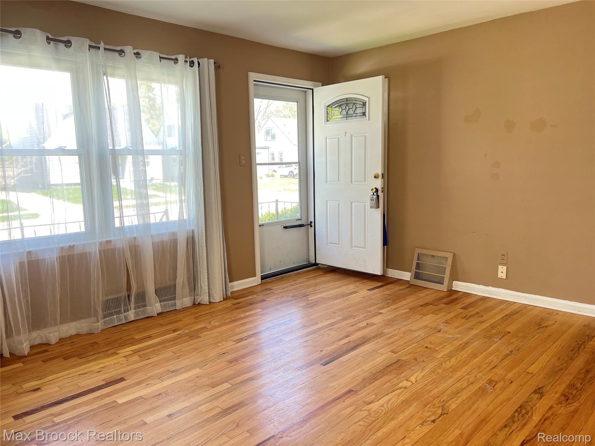 2014 BROCKTON Avenue