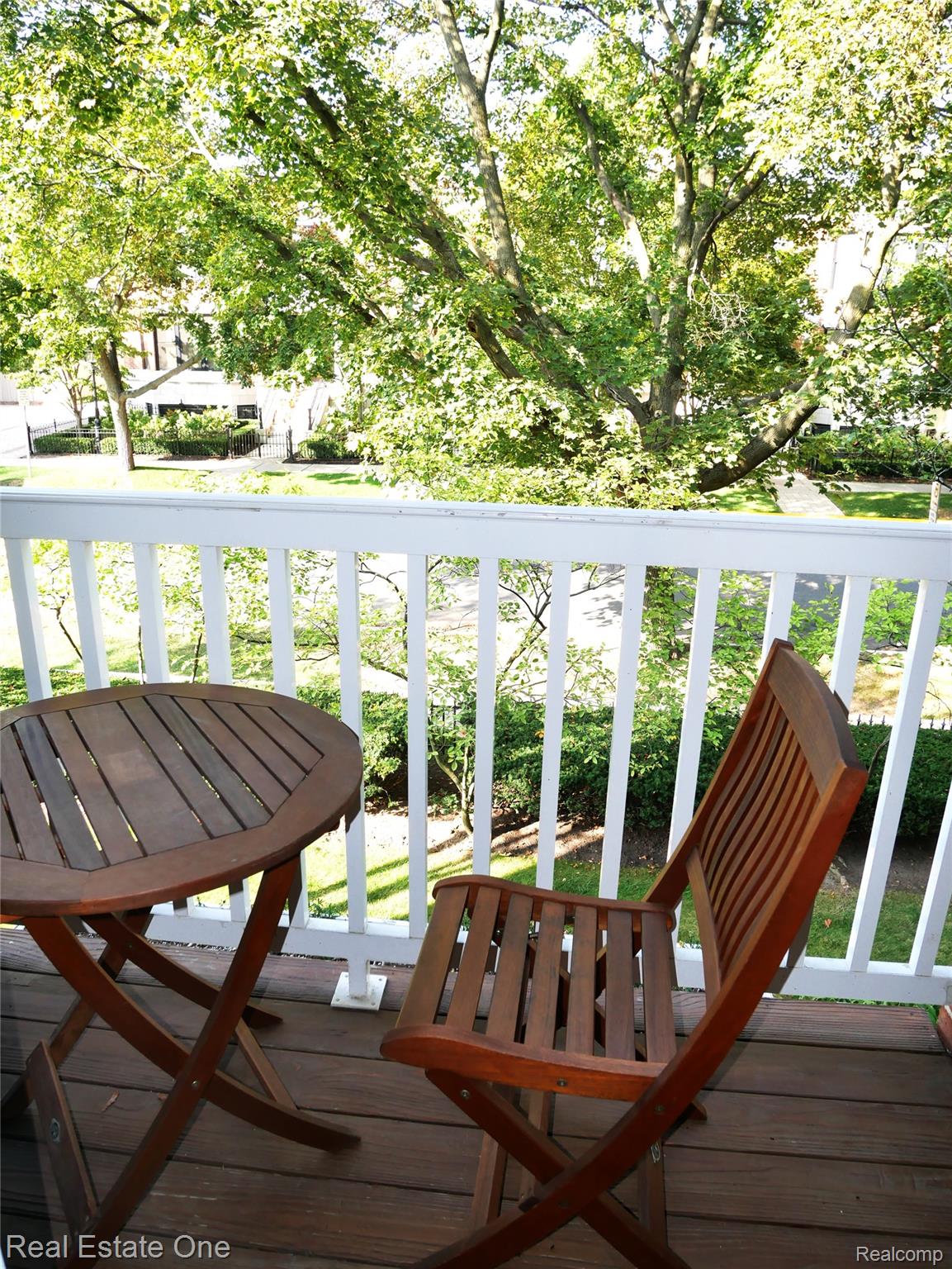 444 S Chester Street Unit: 413