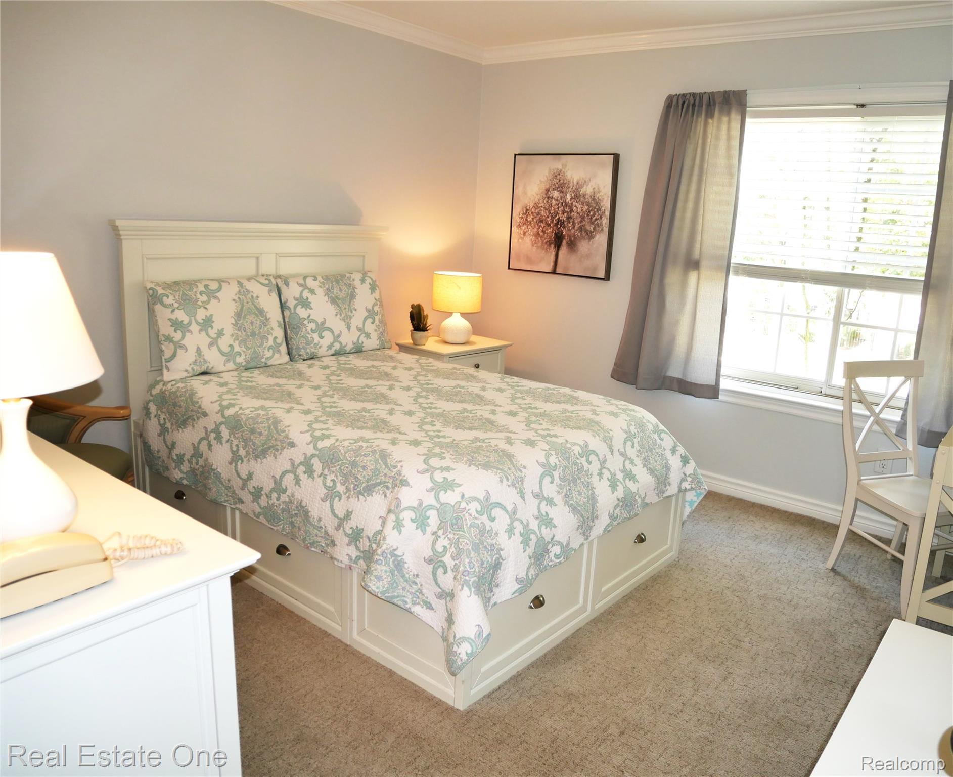 444 S Chester Street Unit: 413