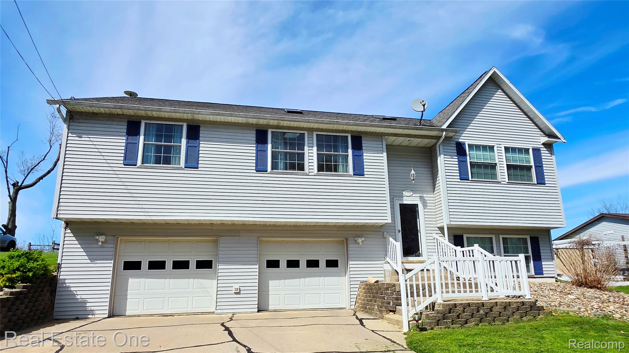 8751 Highland Ave Road