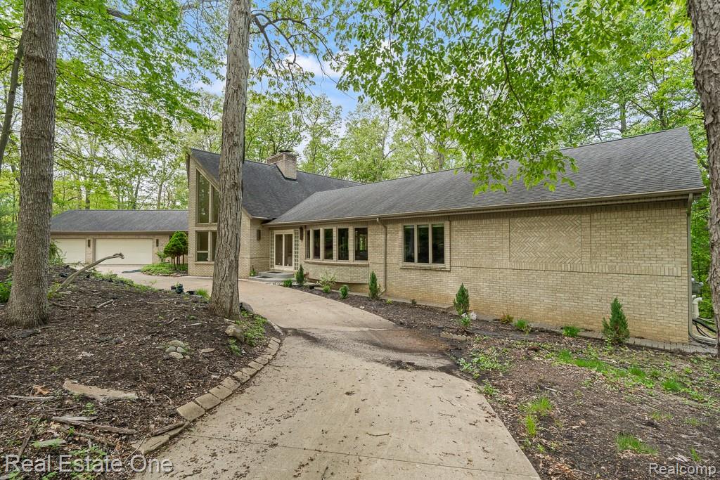2670 Spring Grove Drive