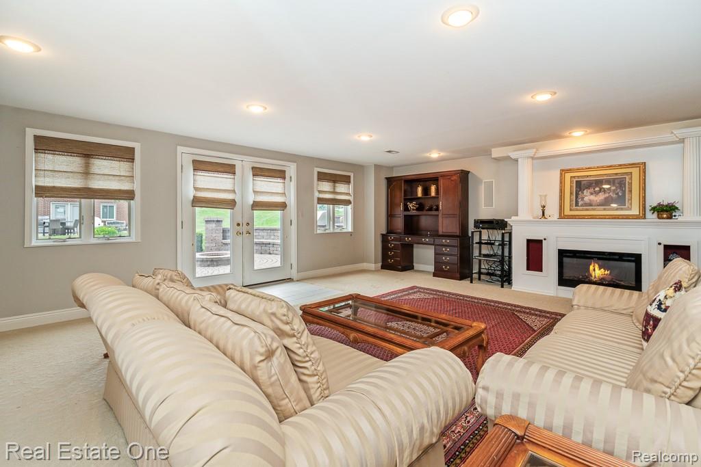 6595 Edith Court