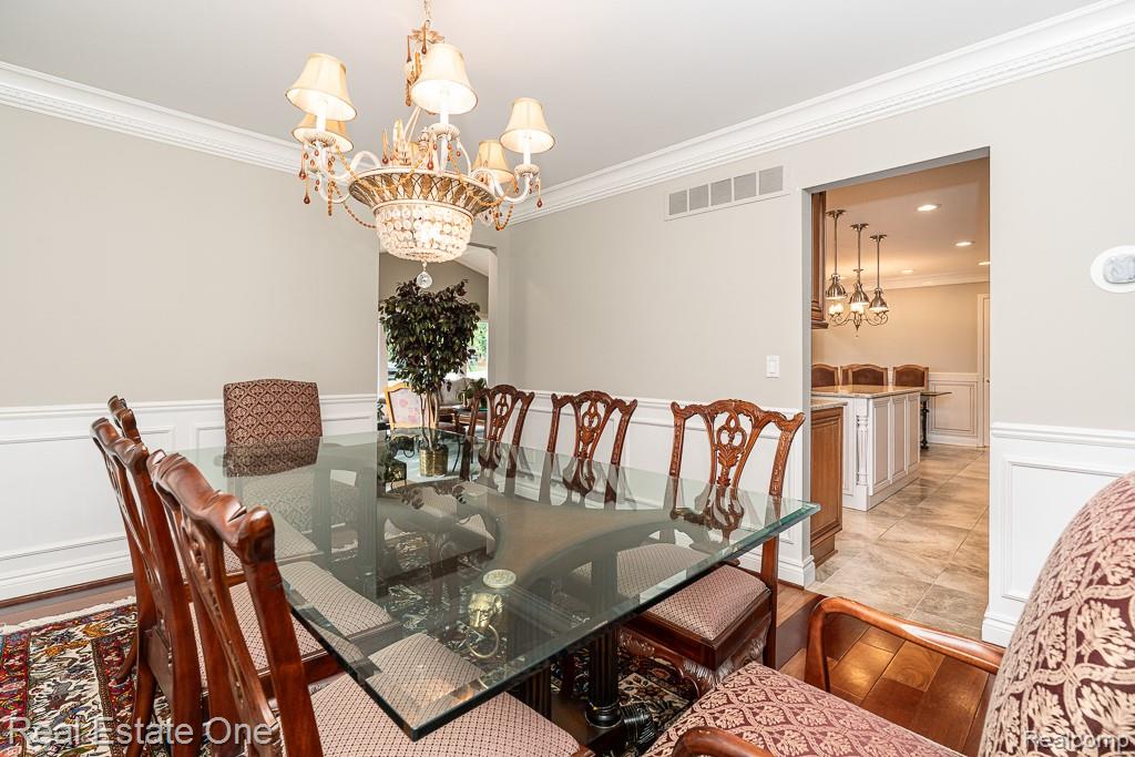 6595 Edith Court