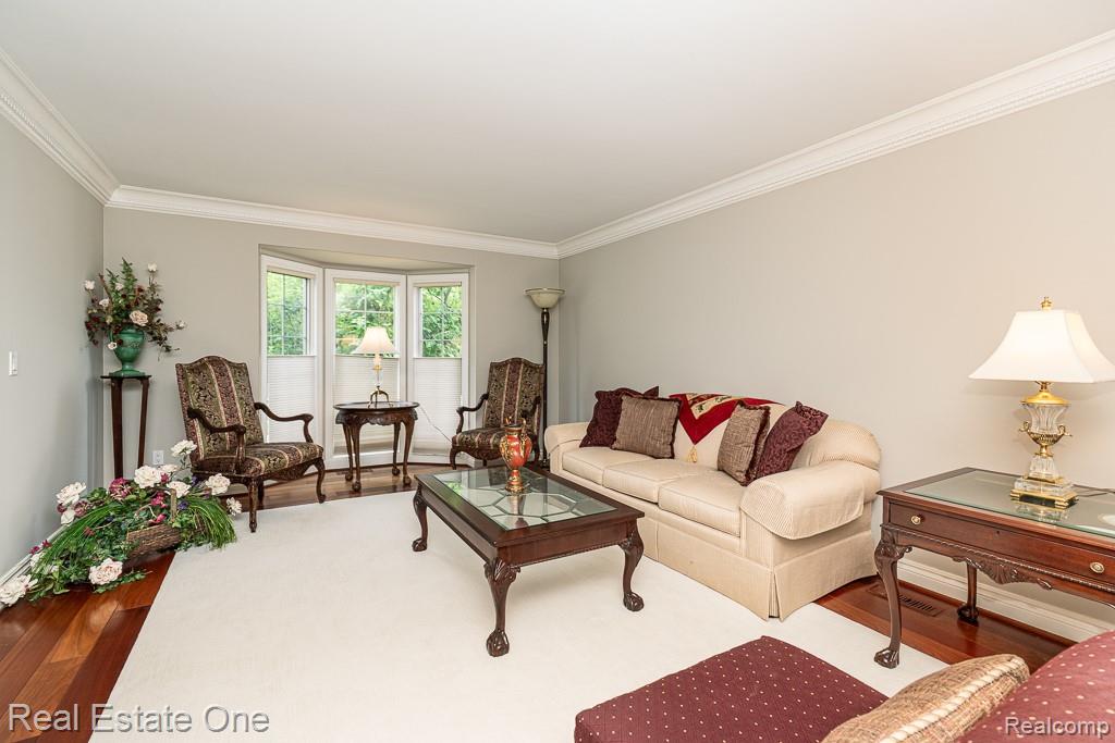 6595 Edith Court