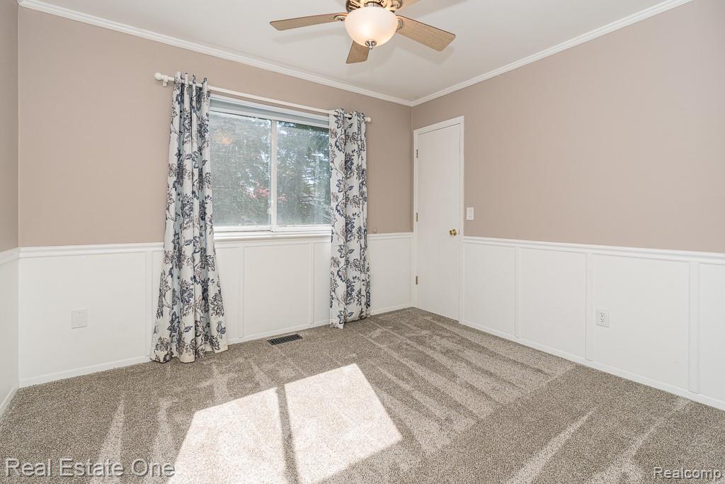 1157 Meadowcrest Drive