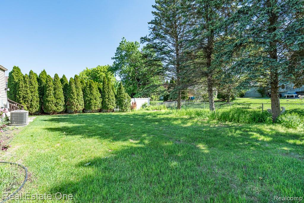 1157 Meadowcrest Drive
