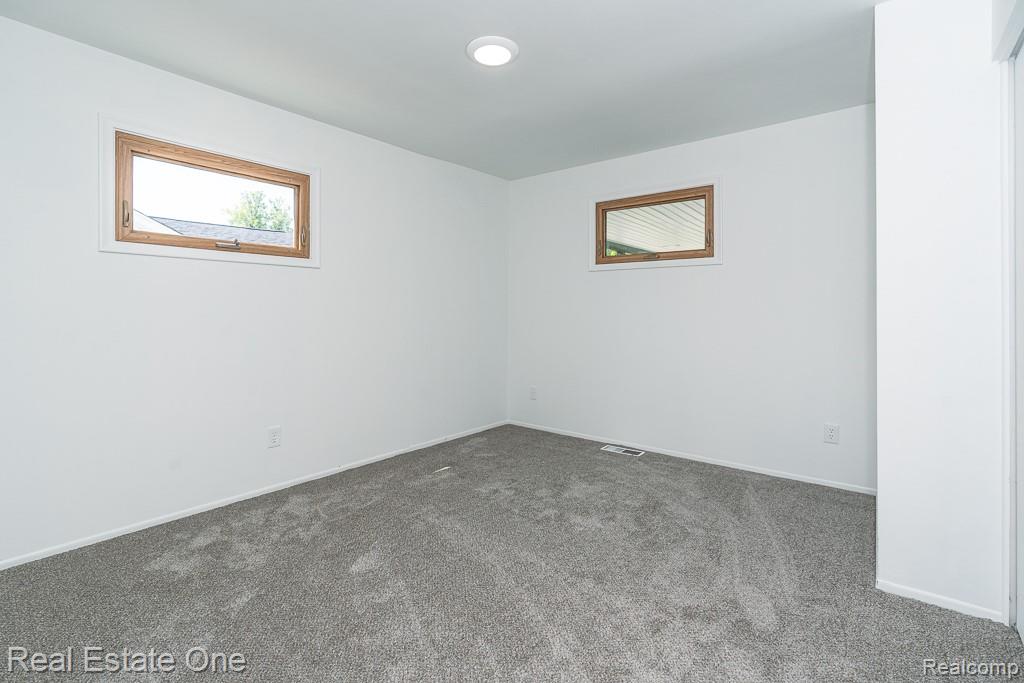 1056 Adams Road