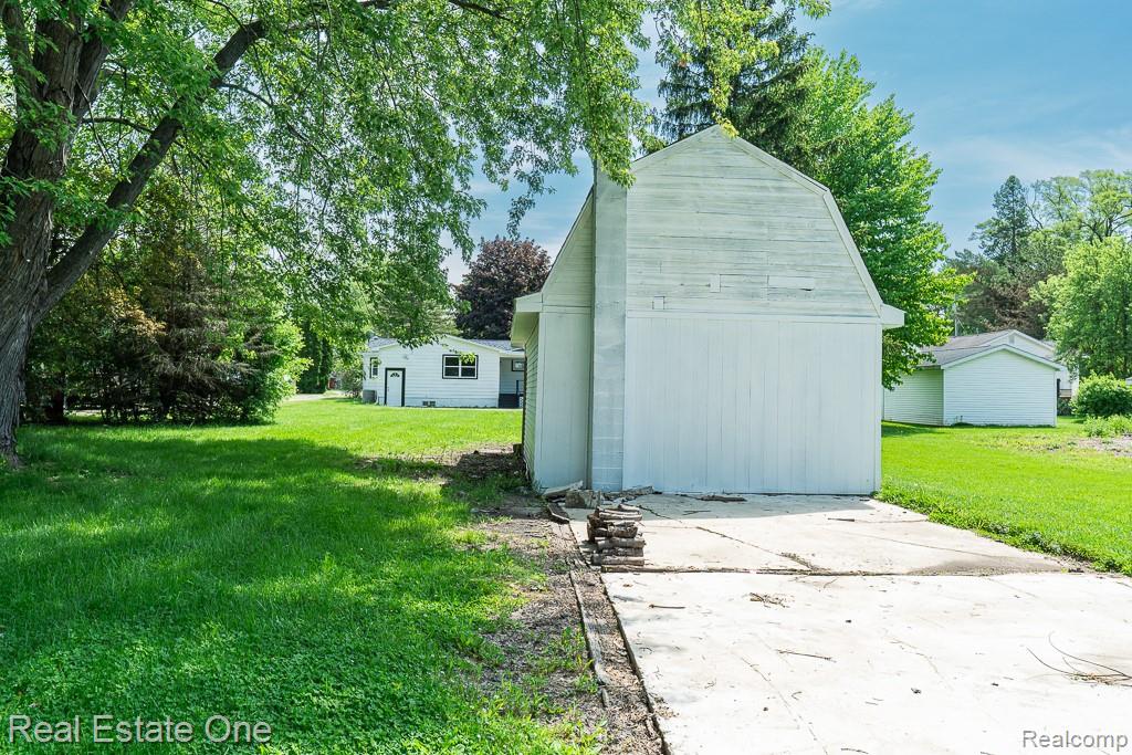 1056 Adams Road