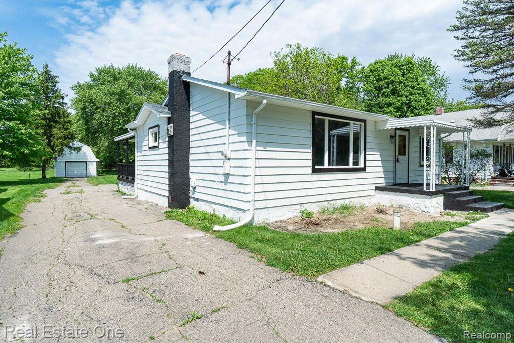 1056 Adams Road