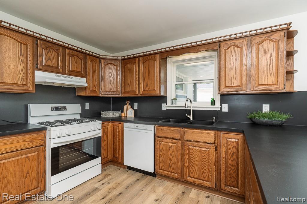 1056 Adams Road