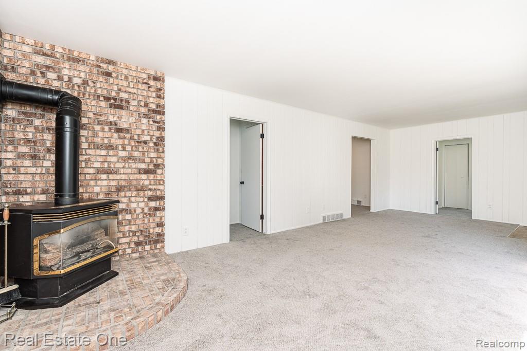 1056 Adams Road
