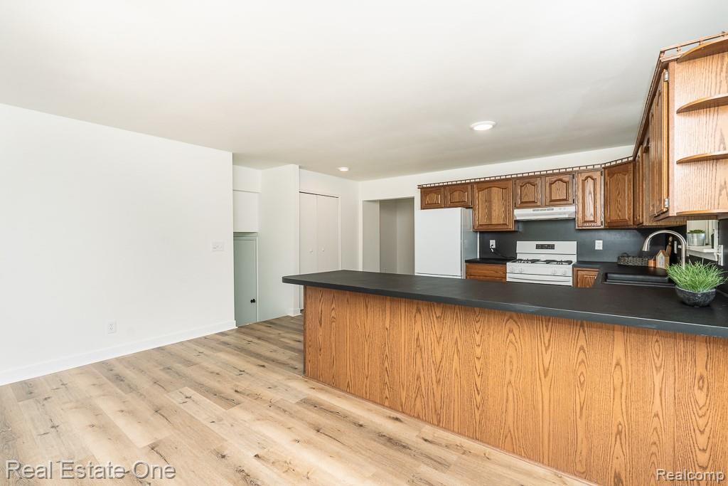 1056 Adams Road