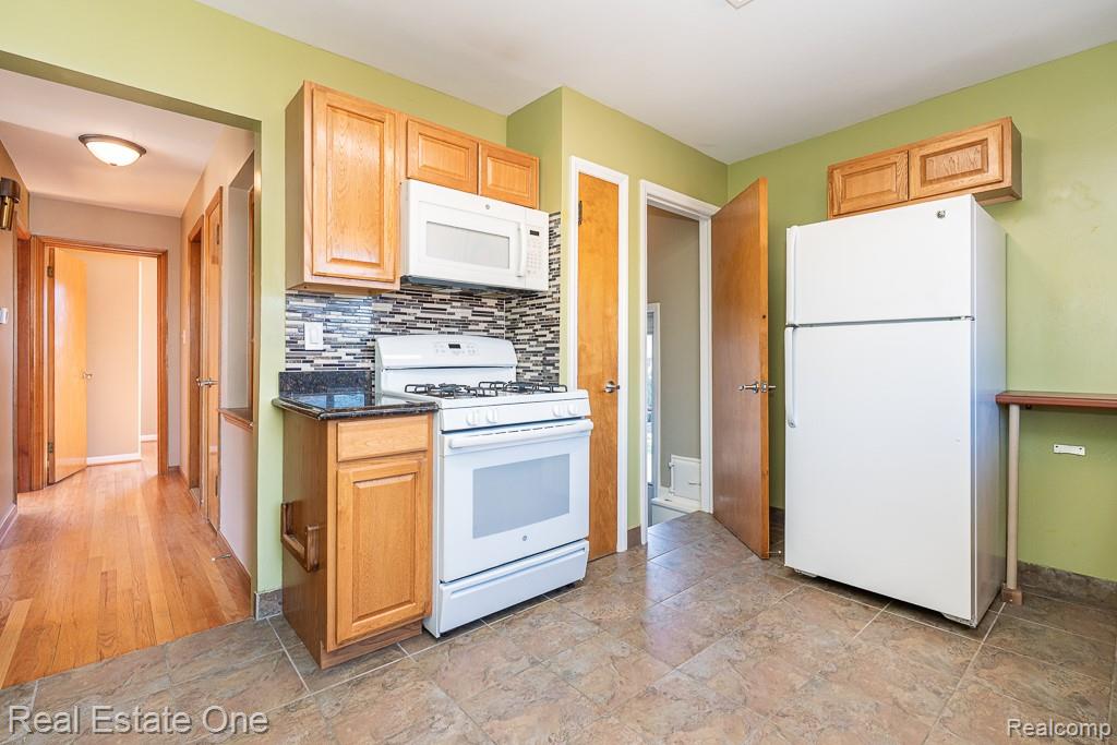 8272 Racine Road