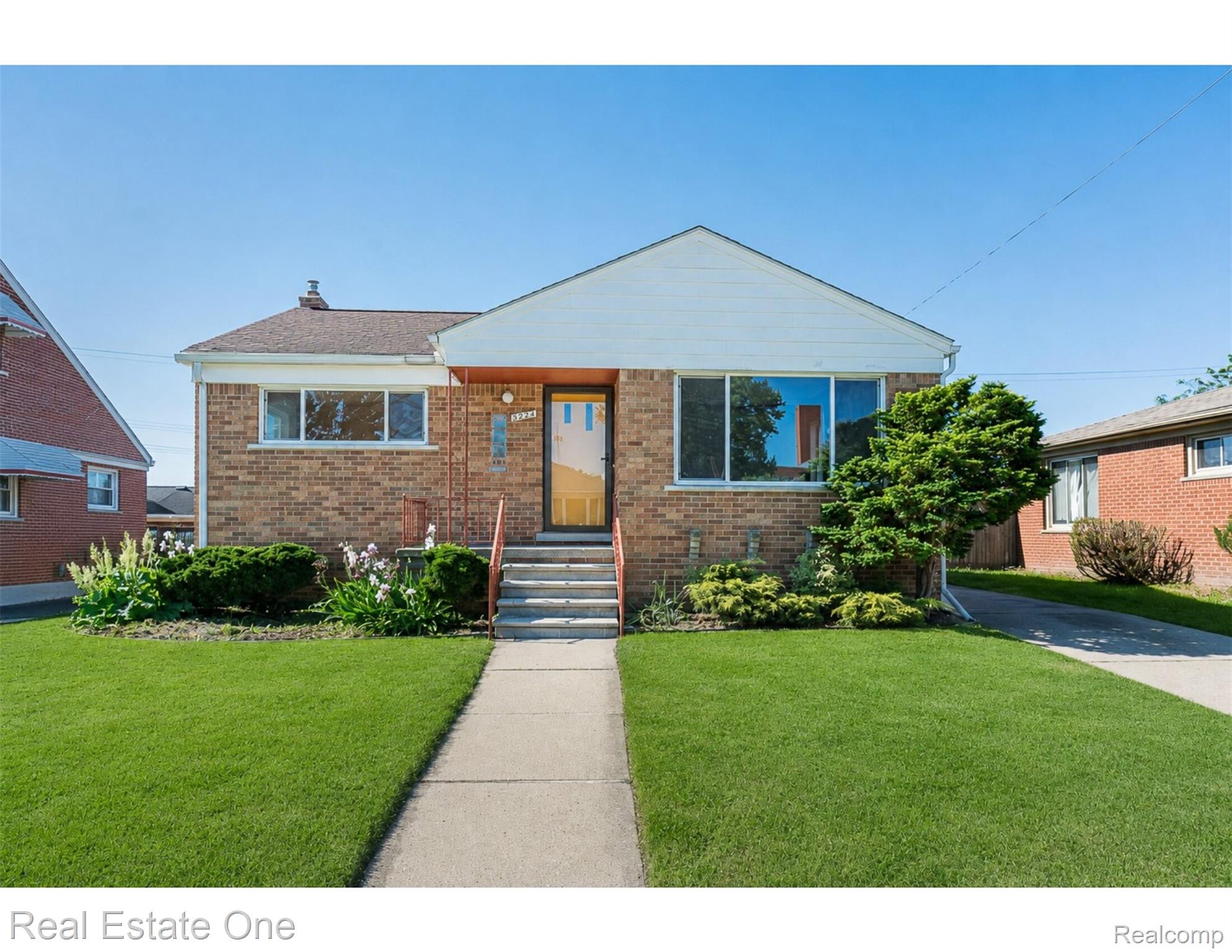 8272 Racine Road