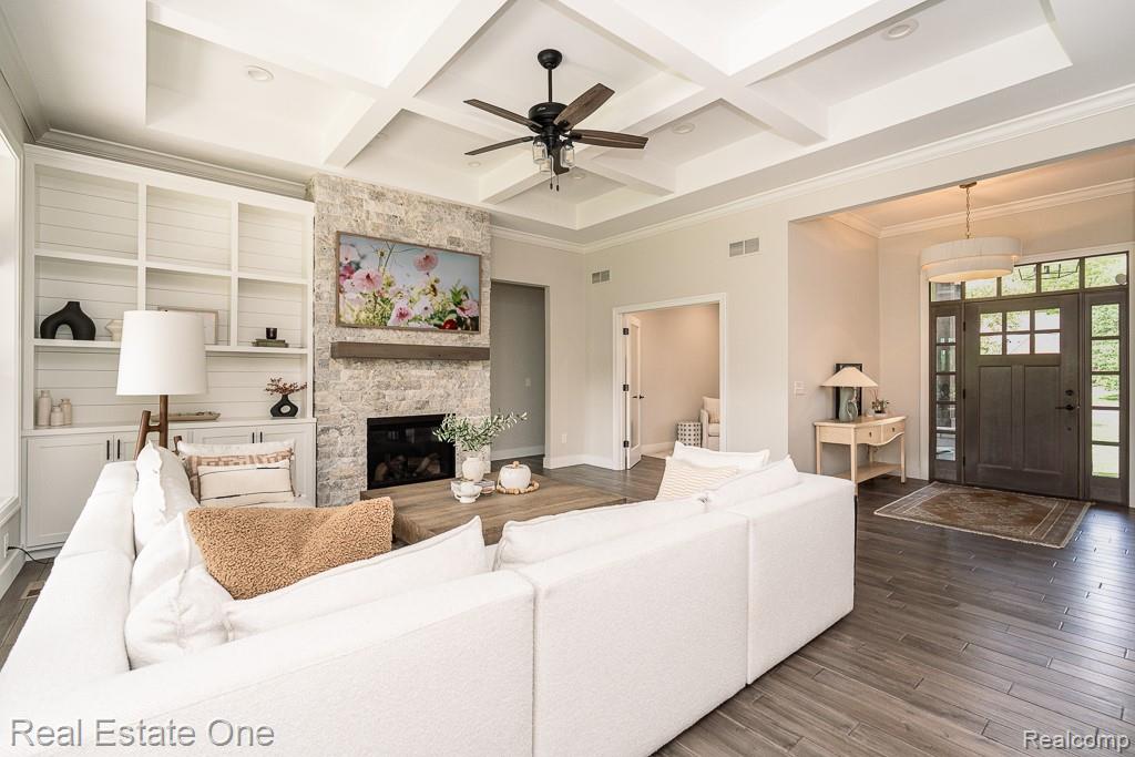 60553 PENNINGTON Way