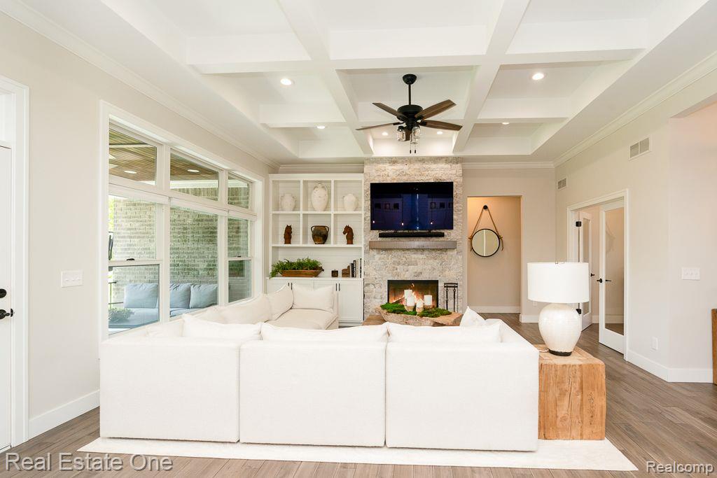 60553 PENNINGTON Way