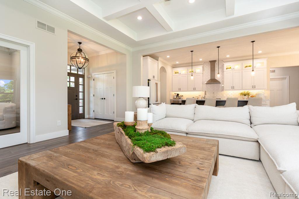 60553 PENNINGTON Way